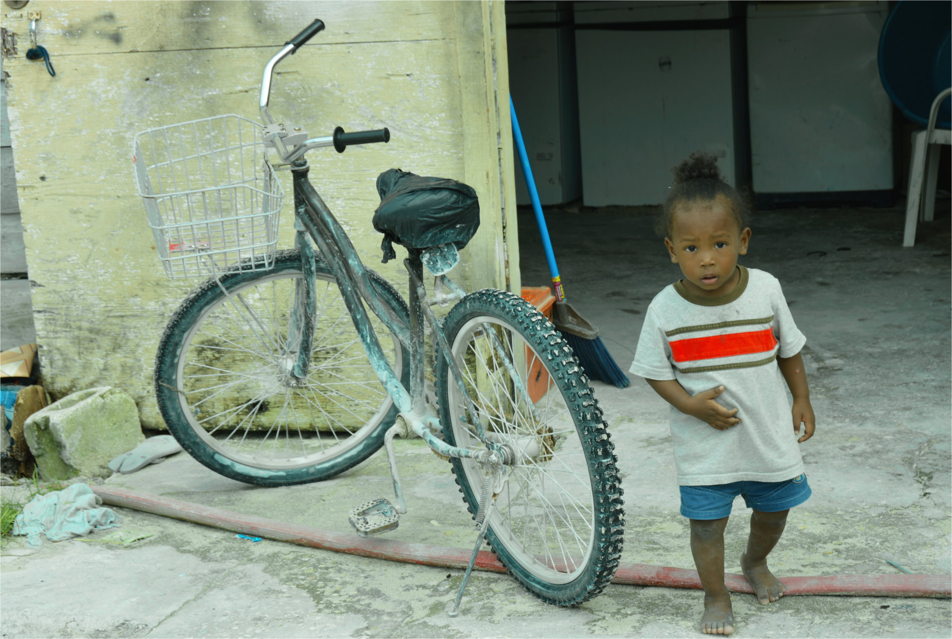 girl cayes caulker belize