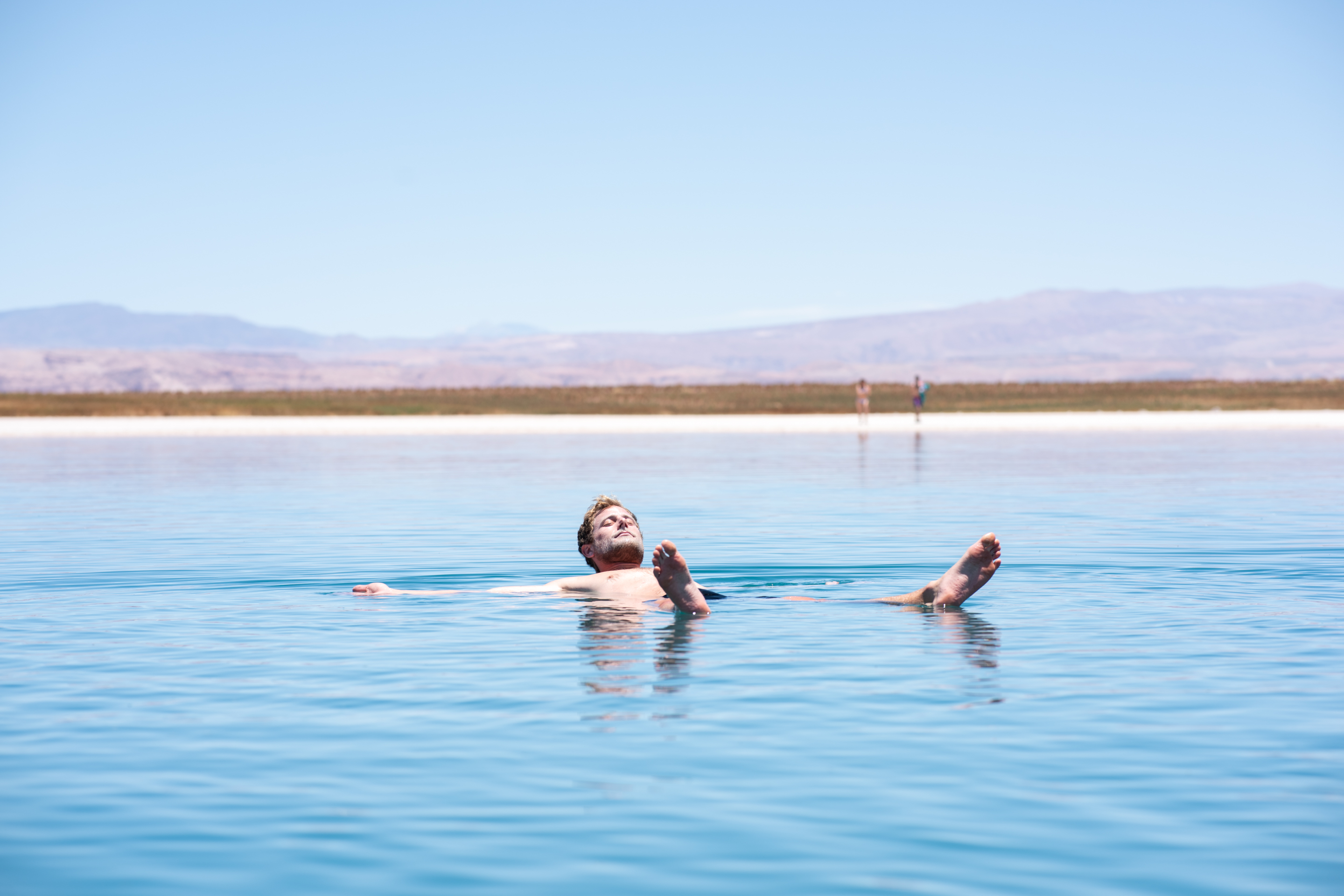 cejar lagoon atacama desert